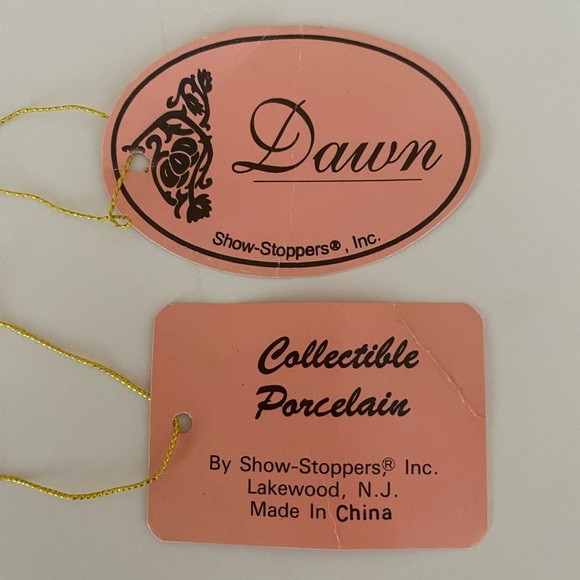 Vintage SHOW-STOPPERS Collectible Porcelain Doll Dawn - Picture 11 of 16